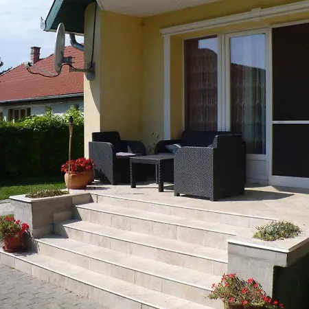 - Balaton 18030 בית נופש