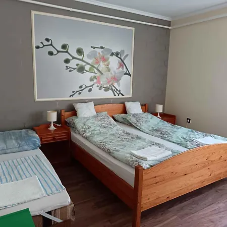 - Balaton 18030 * Balatonberény