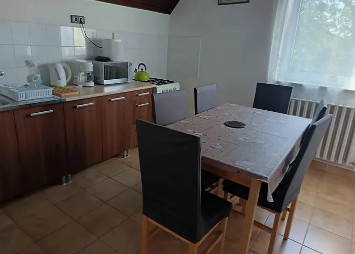 Сasa de vacaciones - Balaton 18030 *