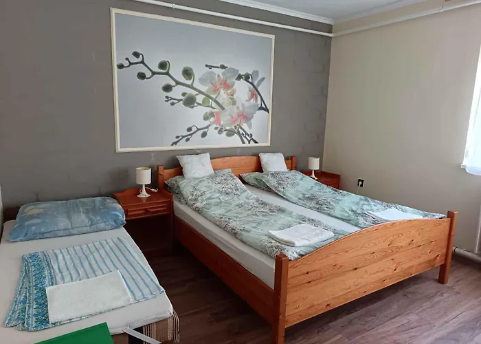 - Balaton 18030 * Balatonberény