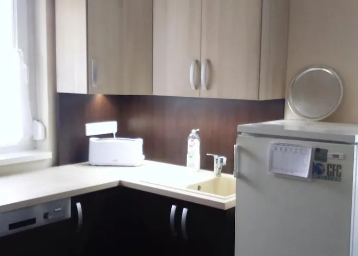 - Balaton 18030 * Balatonberény